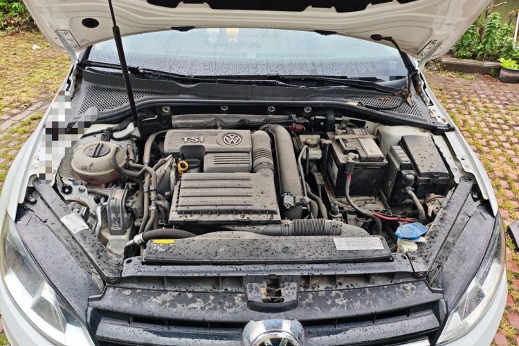 Used Volkswagen Golf 2017 230TSI Automatic Comfort Edition – Celebrating Milestone of One Million Units Engine Bay