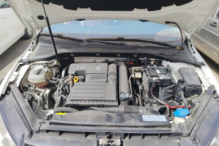 Used Volkswagen Golf 2017 230TSI Automatic Comfort Edition – Celebrating Milestone of One Million Units Engine Bay