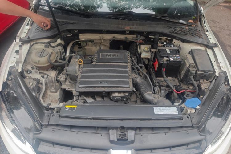 Used Volkswagen Golf 2017 1.6L Automatic Comfort Million-Vehicle Anniversary Edition Engine Bay