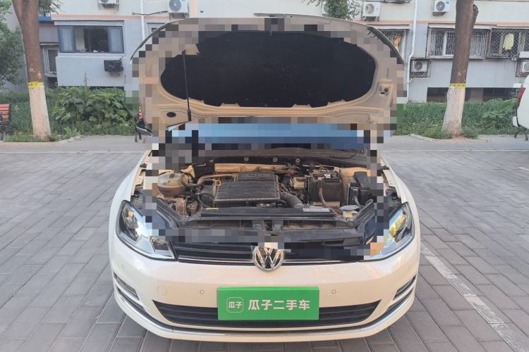 Used Volkswagen Golf 2017 1.6L Automatic Comfort Million-Vehicle Anniversary Edition Engine Bay