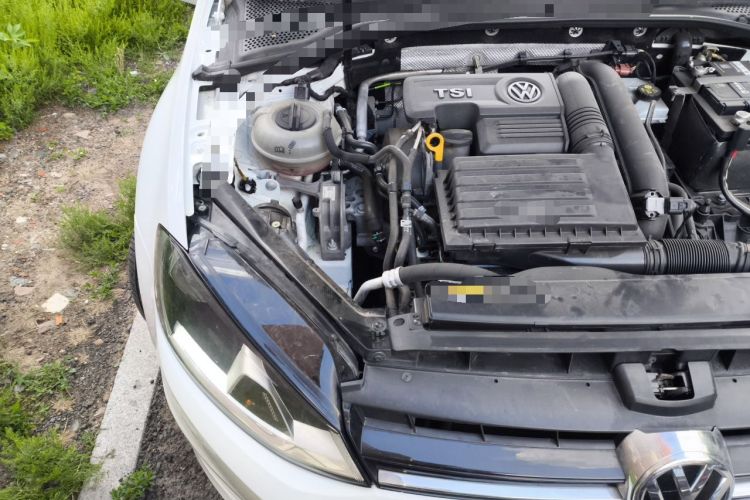 Used Volkswagen Golf 2017 230TSI Automatic Luxury Million-Vehicle Commemorative Edition Engine Bay Right