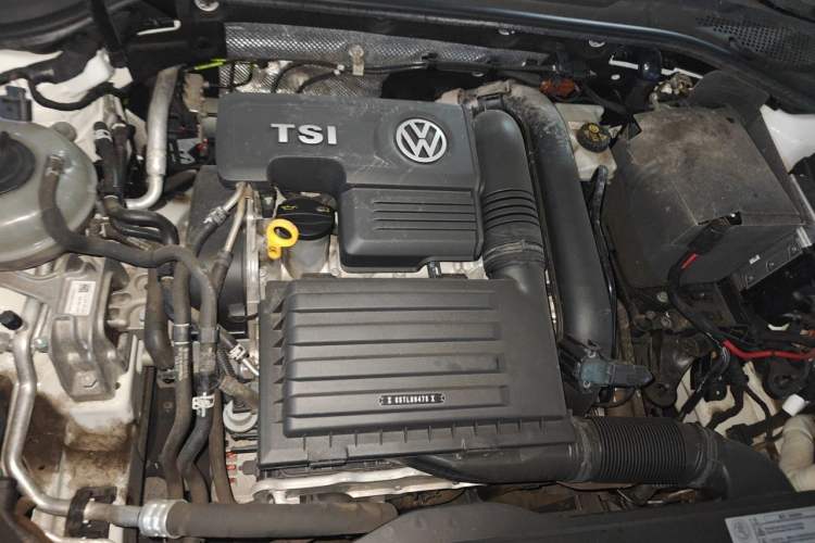 Used Volkswagen Golf 2017 230TSI Automatic Comfort Edition – Celebrating Milestone of One Million Units Engine Bay Right