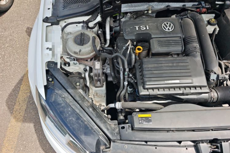 Used Volkswagen Golf 2017 230TSI Automatic Luxury Million-Vehicle Commemorative Edition Engine Bay Right