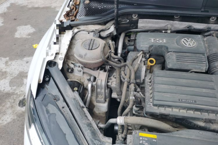 Used Volkswagen Golf 2017 230TSI Automatic Luxury Million-Vehicle Commemorative Edition Engine Bay Right