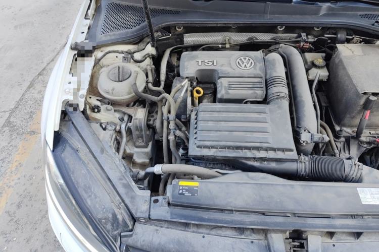 Used Volkswagen Golf 2017 280TSI Automatic R-Line Million-Vehicle Commemorative Edition Engine Bay Right