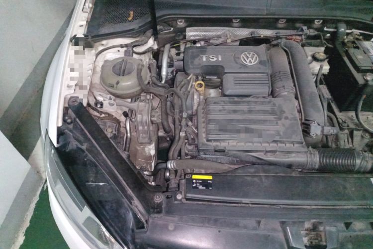 Used Volkswagen Golf 2017 230TSI Automatic Comfort Edition – Celebrating Milestone of One Million Units Engine Bay Right
