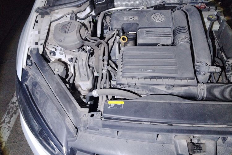 Used Volkswagen Golf 2017 230TSI Automatic Luxury Million-Vehicle Commemorative Edition Engine Bay Right