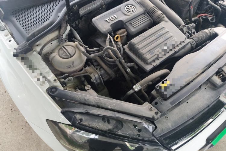 Used Volkswagen Golf 2017 280TSI Automatic R-Line Million-Vehicle Commemorative Edition Engine Bay Right