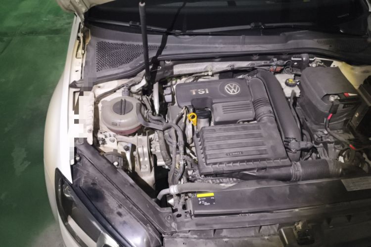 Used Volkswagen Golf 2017 230TSI Automatic Comfort Edition – Celebrating Milestone of One Million Units Engine Bay Right