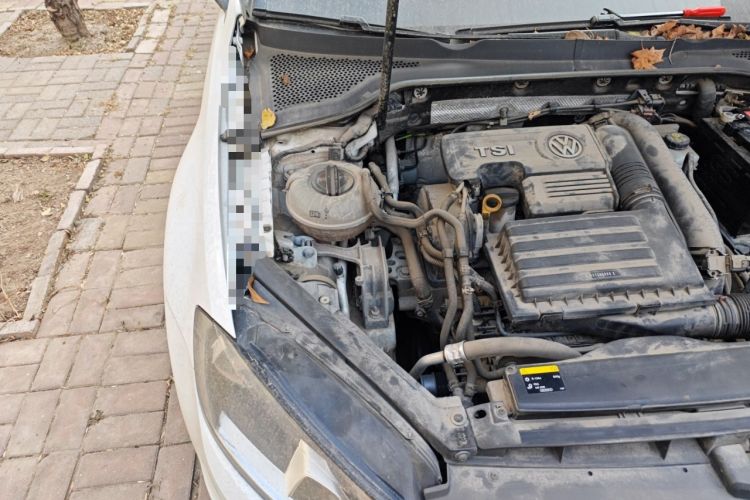 Used Volkswagen Golf 2017 230TSI Automatic Comfort Edition – Celebrating Milestone of One Million Units Engine Bay Right