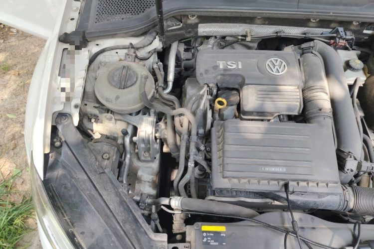 Used Volkswagen Golf 2017 230TSI Automatic Luxury Million-Vehicle Commemorative Edition Engine Bay Right