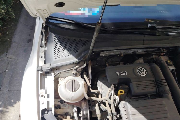 Used Volkswagen Golf 2017 230TSI Automatic Luxury Million-Vehicle Commemorative Edition Engine Bay Right