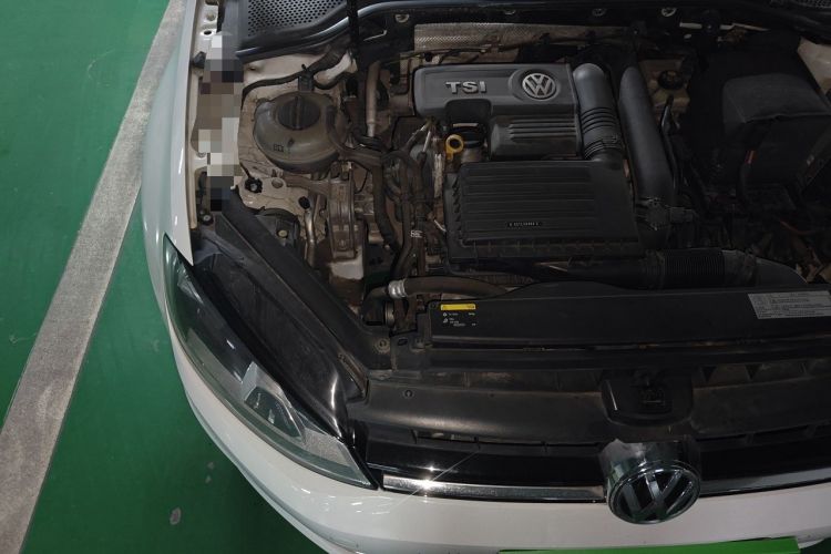 Used Volkswagen Golf 2017 230TSI Automatic Comfort Edition – Celebrating Milestone of One Million Units Engine Bay Right