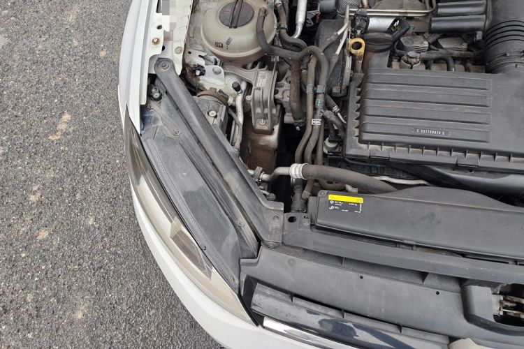 Used Volkswagen Golf 2017 230TSI Automatic Comfort Edition – Celebrating Milestone of One Million Units Engine Bay Right