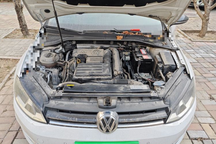 Used Volkswagen Golf 2017 230TSI Automatic Comfort Edition – Celebrating Milestone of One Million Units Engine Bay