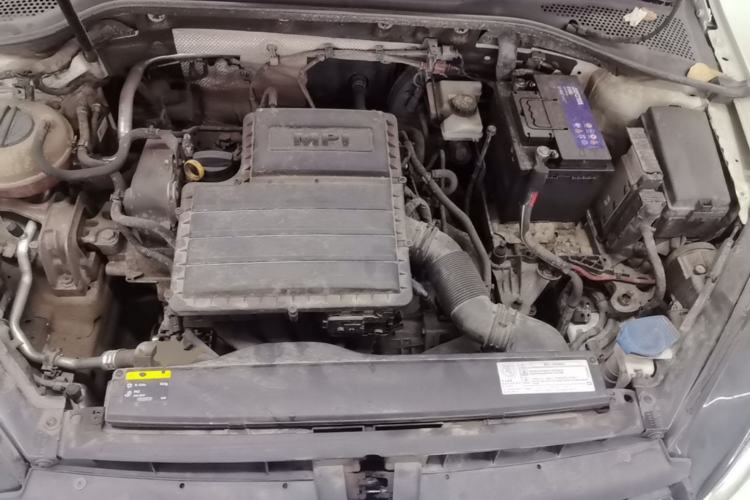 Used Volkswagen Golf 2017 1.6L Automatic Comfort Million-Vehicle Anniversary Edition Engine Bay