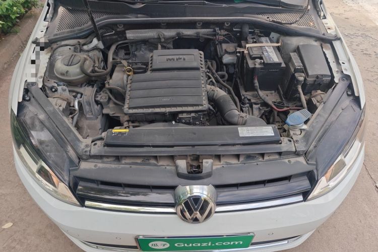 Used Volkswagen Golf 2017 1.6L Automatic Comfort Million-Vehicle Anniversary Edition Engine Bay