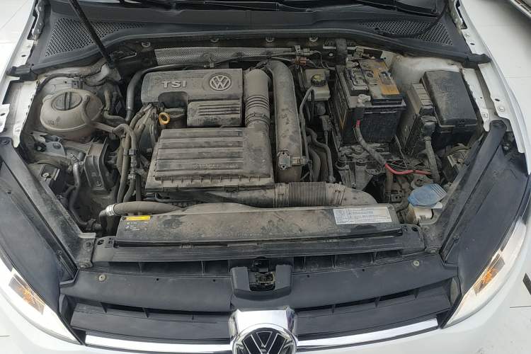 Used Volkswagen Golf 2017 230TSI Automatic Comfort Edition – Celebrating Milestone of One Million Units Engine Bay