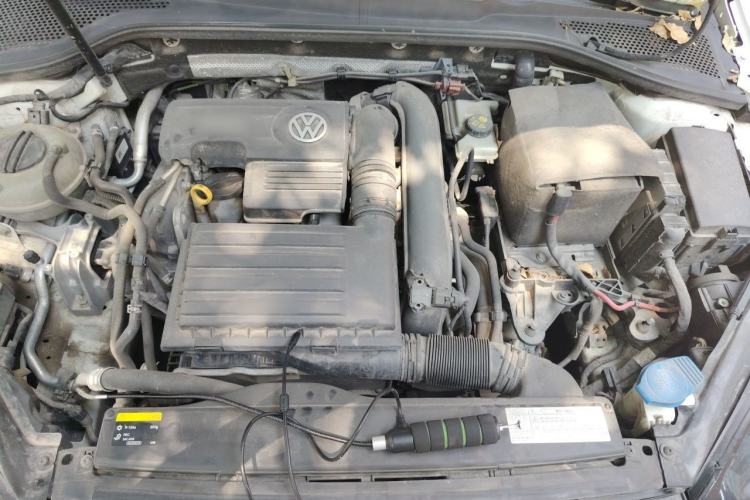 Used Volkswagen Golf 2017 230TSI Automatic Luxury Million-Vehicle Commemorative Edition Engine Bay