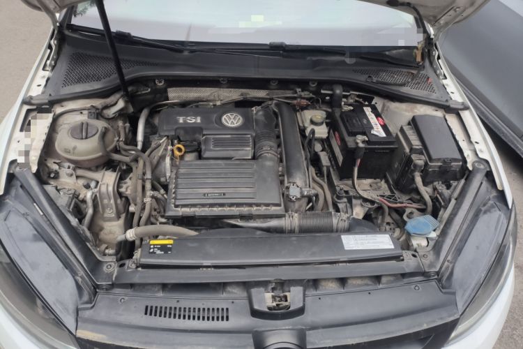 Used Volkswagen Golf 2017 230TSI Automatic Luxury Million-Vehicle Commemorative Edition Engine Bay