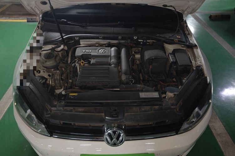 Used Volkswagen Golf 2017 230TSI Automatic Comfort Edition – Celebrating Milestone of One Million Units Engine Bay