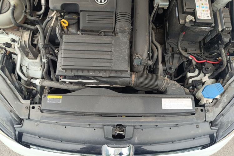 Used Volkswagen Golf 2017 280TSI Automatic R-Line Million-Vehicle Commemorative Edition Engine Bay