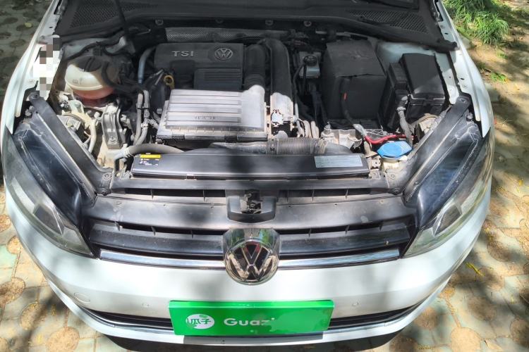 Used Volkswagen Golf 2017 230TSI Automatic Luxury Million-Vehicle Commemorative Edition Engine Bay