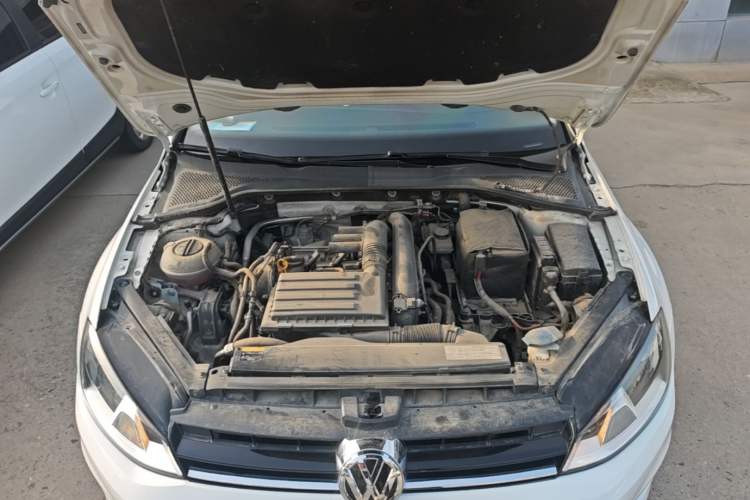 Used Volkswagen Golf 2017 230TSI Automatic Luxury Million-Vehicle Commemorative Edition Engine Bay