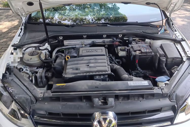 Used Volkswagen Golf 2017 1.6L Automatic Comfort Million-Vehicle Anniversary Edition Engine Bay