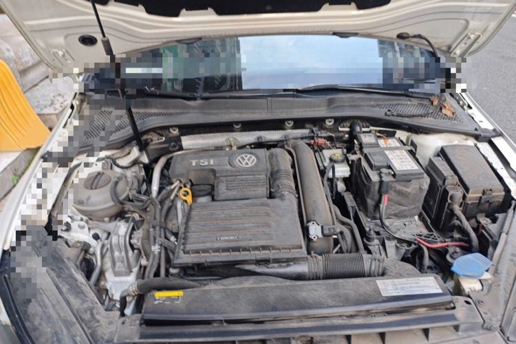 Used Volkswagen Golf 2017 280TSI Automatic R-Line Million-Vehicle Commemorative Edition Engine Bay