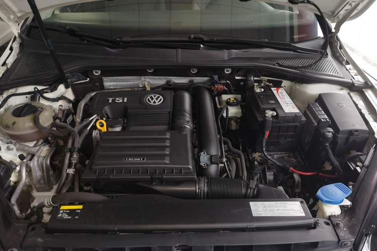 Used Volkswagen Golf 2017 230TSI Automatic Comfort Edition – Celebrating Milestone of One Million Units Engine Bay