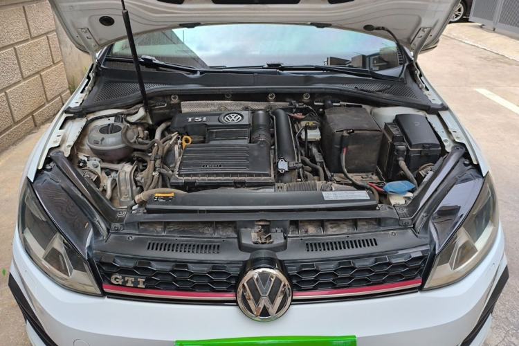 Used Volkswagen Golf 2017 230TSI Automatic Luxury Million-Vehicle Commemorative Edition Engine Bay