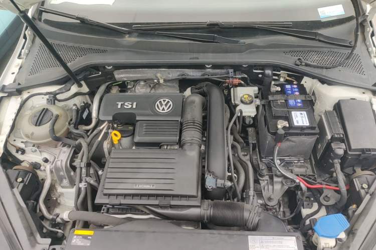 Used Volkswagen Golf 2017 230TSI Automatic Comfort Edition – Celebrating Milestone of One Million Units Engine Bay