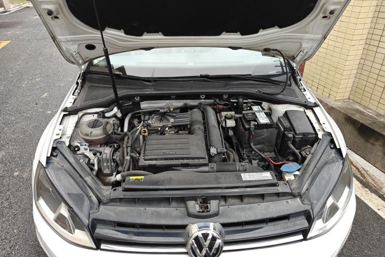 Used Volkswagen Golf 2017 230TSI Automatic Comfort Edition – Celebrating Milestone of One Million Units Engine Bay