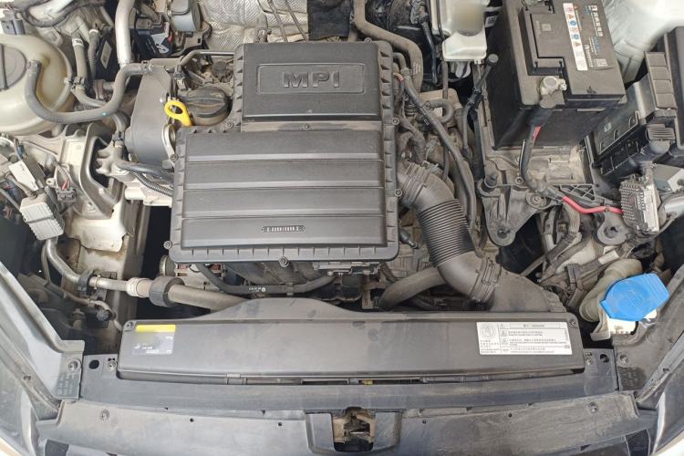 Used Volkswagen Golf 2017 1.6L Automatic Comfort Million-Vehicle Anniversary Edition Engine Bay
