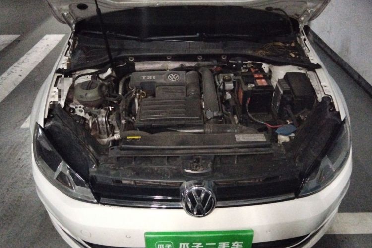 Used Volkswagen Golf 2017 230TSI Automatic Comfort Edition – Celebrating Milestone of One Million Units Engine Bay