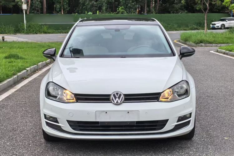Used Volkswagen Golf 2017 230TSI Automatic Luxury Million-Vehicle Commemorative Edition Exterior 1