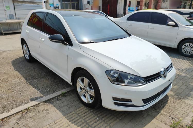 Used Volkswagen Golf 2017 1.6L Automatic Comfort Million-Vehicle Anniversary Edition Exterior 1
