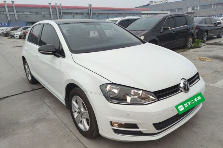 Used Volkswagen Golf 2017 1.6L Automatic Comfort Million-Vehicle Anniversary Edition Exterior 1