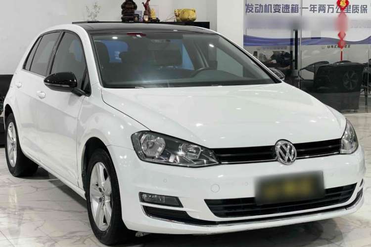Used Volkswagen Golf 2017 1.6L Automatic Comfort Million-Vehicle Anniversary Edition Exterior 1
