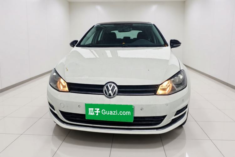 Used Volkswagen Golf 2017 230TSI Automatic Comfort Edition – Celebrating Milestone of One Million Units Exterior 1