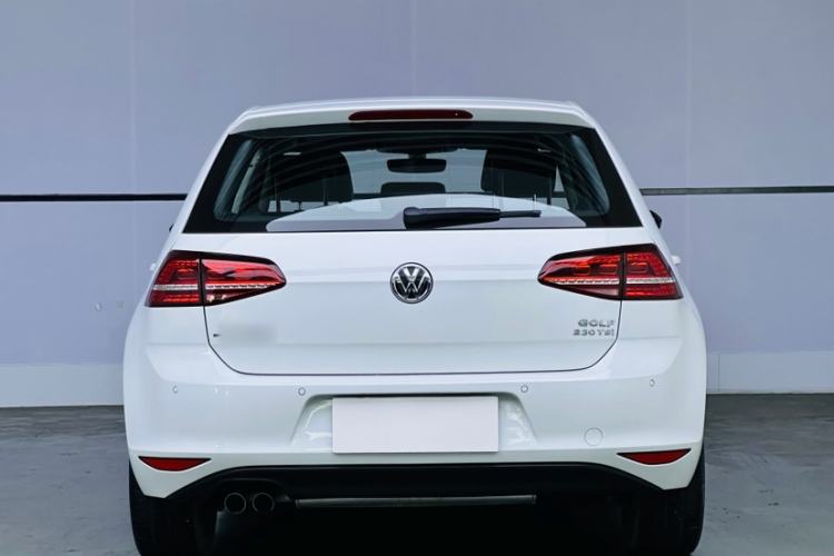 Used Volkswagen Golf 2017 230TSI Automatic Luxury Million-Vehicle Commemorative Edition Exterior 2