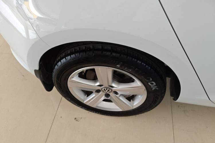 Used Volkswagen Golf 2017 230TSI Automatic Comfort Edition – Celebrating Milestone of One Million Units Exterior 2