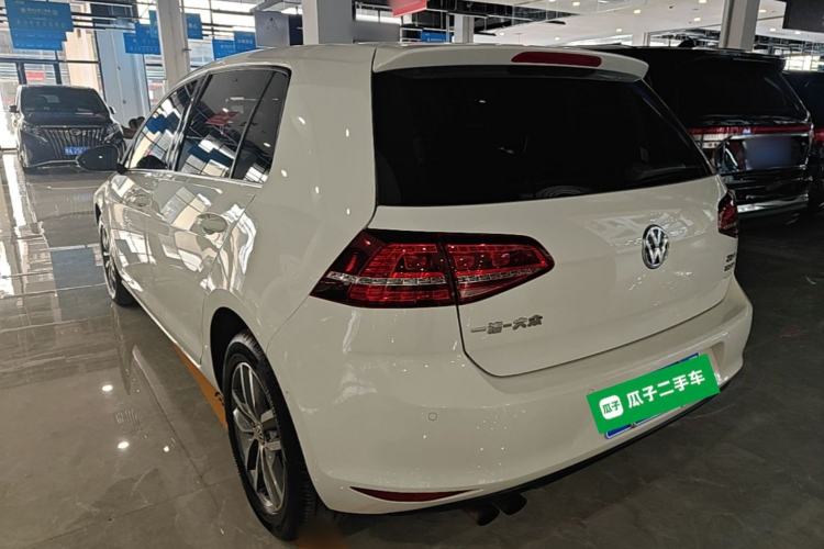 Used Volkswagen Golf 2017 230TSI Automatic Luxury Million-Vehicle Commemorative Edition Exterior 2