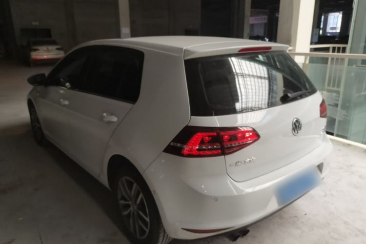 Used Volkswagen Golf 2017 230TSI Automatic Luxury Million-Vehicle Commemorative Edition Exterior 2