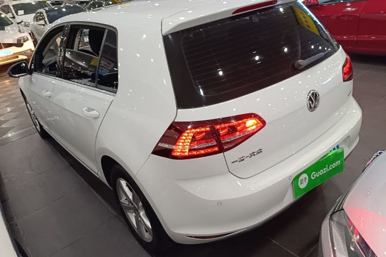 Used Volkswagen Golf 2017 1.6L Automatic Comfort Million-Vehicle Anniversary Edition Exterior 2