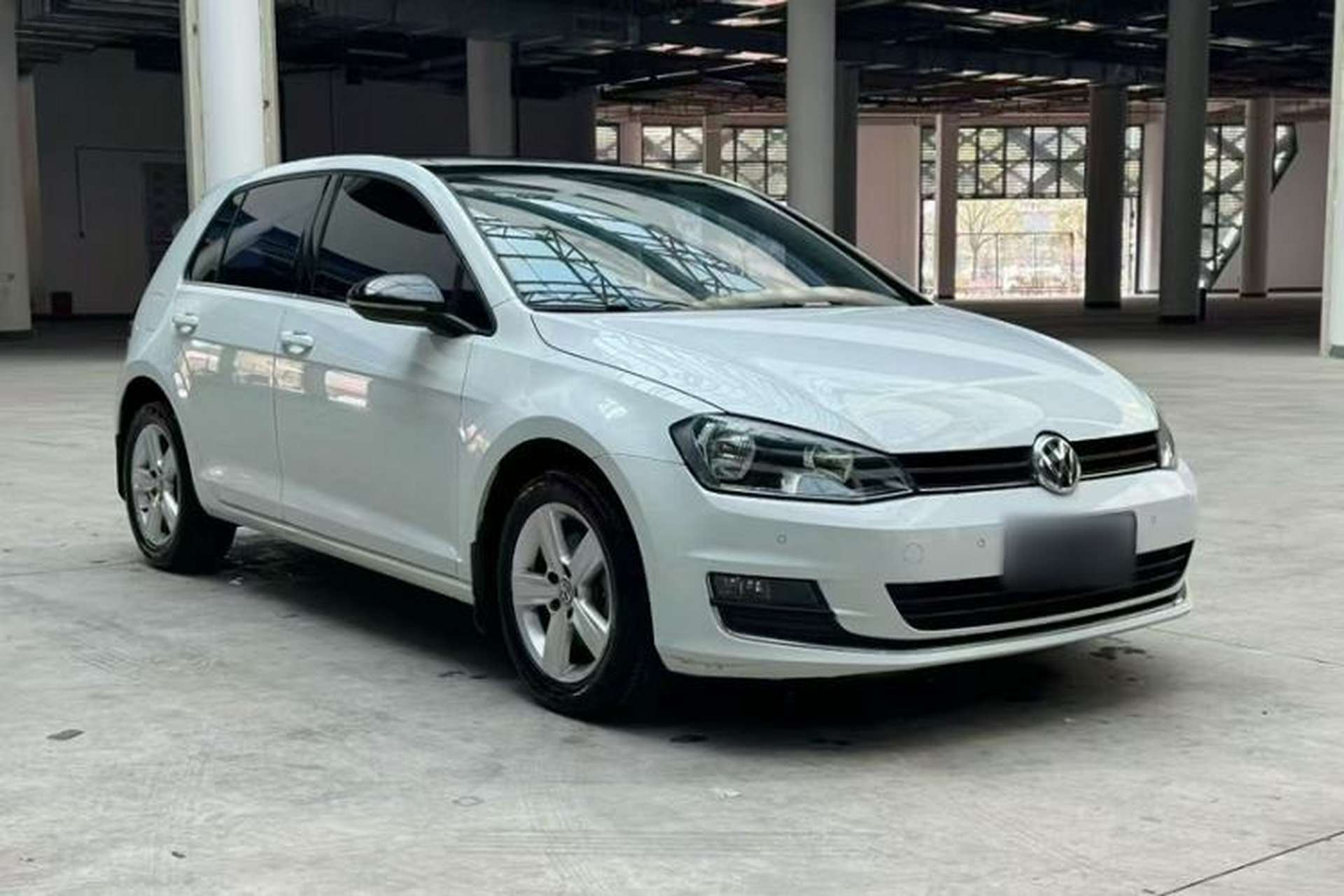 Used Volkswagen Golf 2017 230TSI Automatic Comfort Edition – Celebrating Milestone of One Million Units Exterior 3