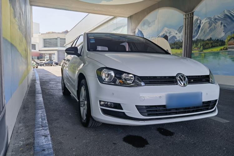 Used Volkswagen Golf 2017 230TSI Automatic Comfort Edition – Celebrating Milestone of One Million Units Exterior 3