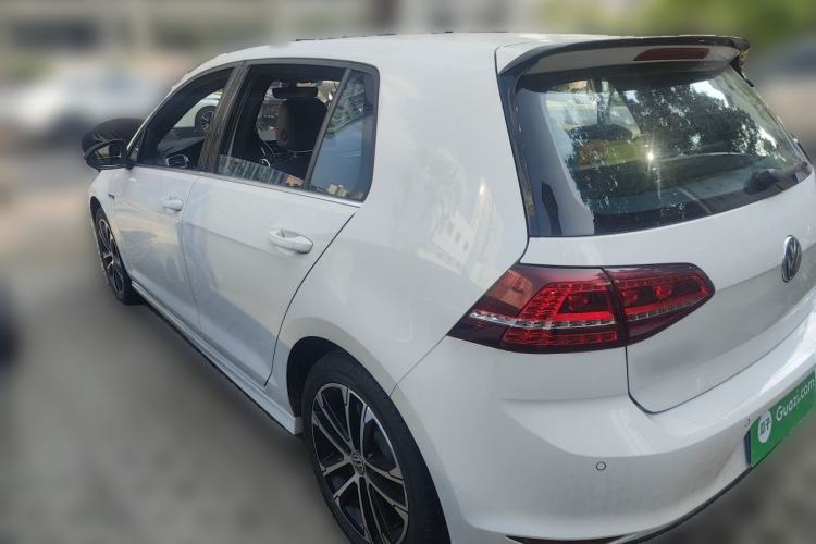 Used Volkswagen Golf 2017 280TSI Automatic R-Line Million-Vehicle Commemorative Edition Exterior 3