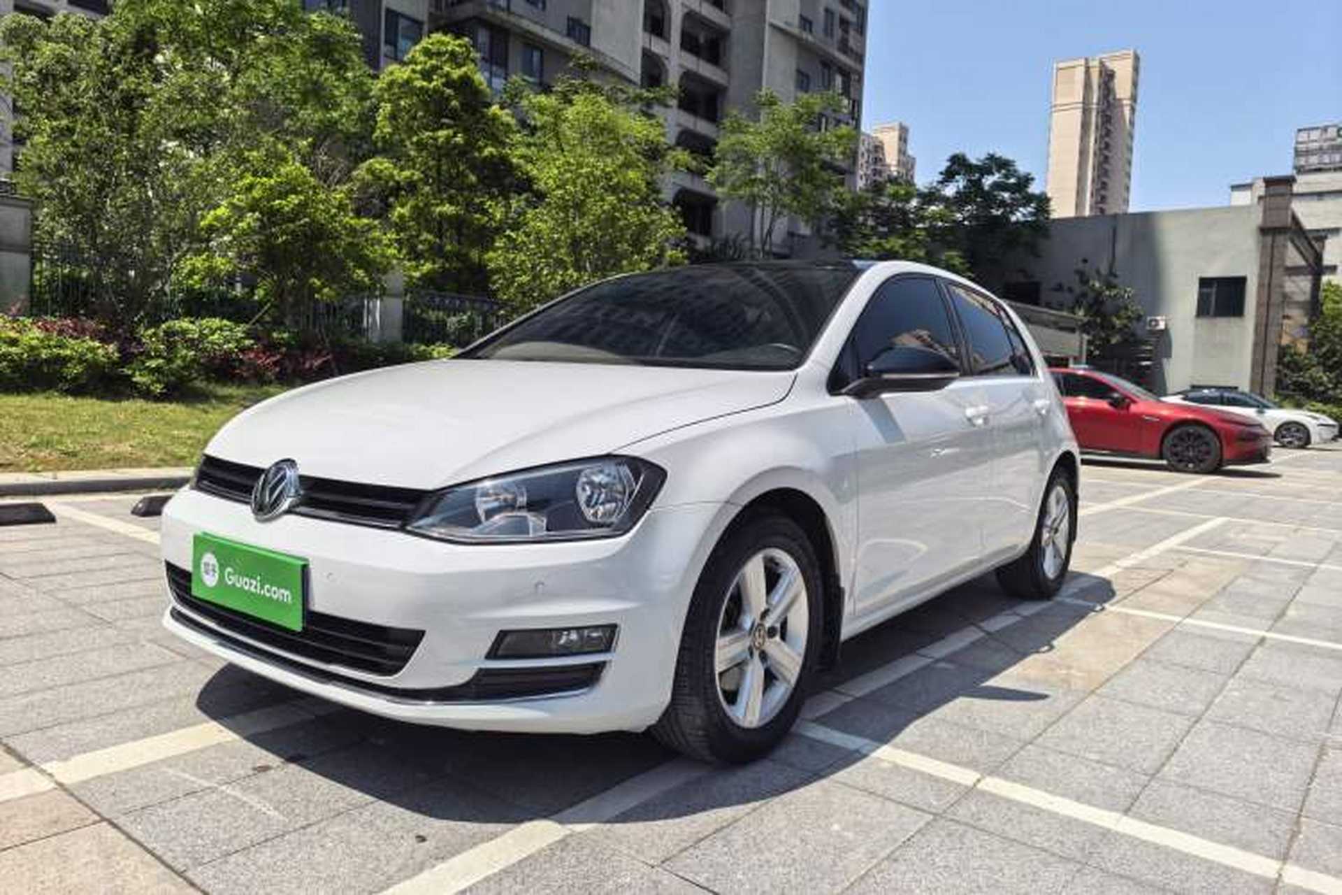 Used Volkswagen Golf 2017 230TSI Automatic Comfort Edition – Celebrating Milestone of One Million Units Exterior 4